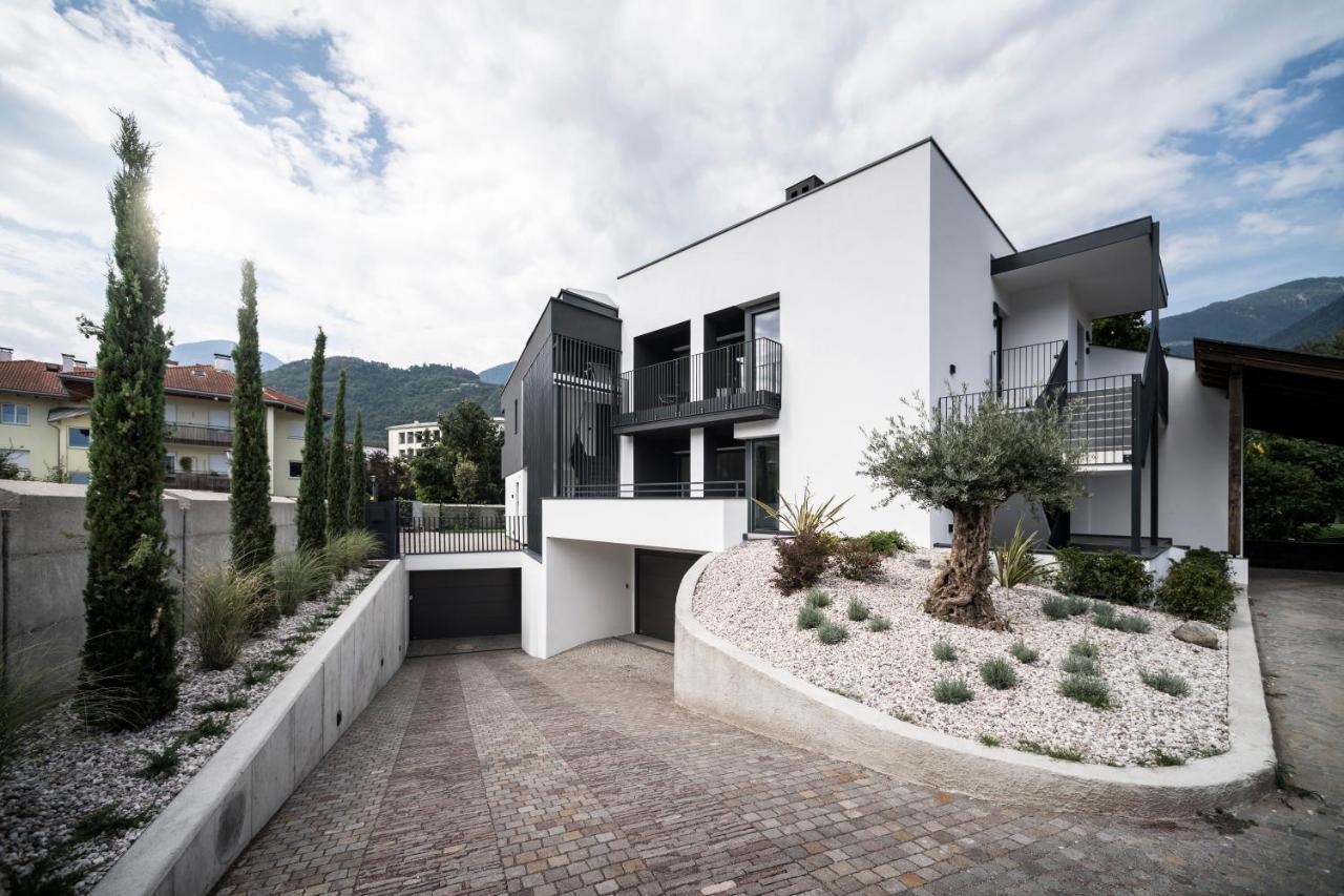 Sambucus Apartments -Premium Apartments For You And Your Dog Lana Exterior photo